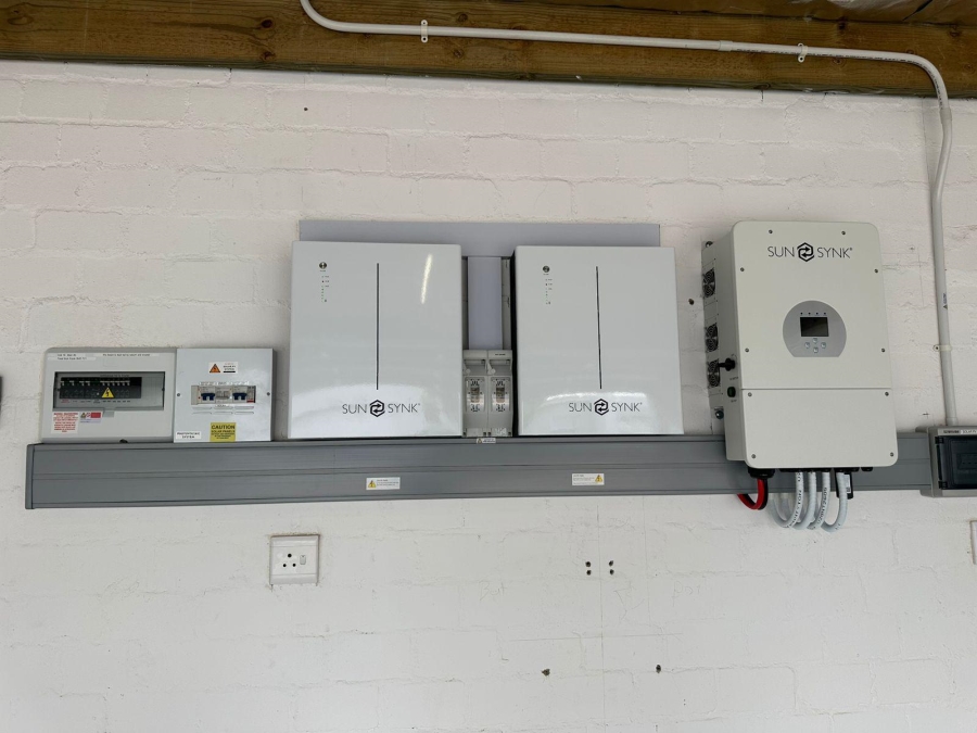 To Let 3 Bedroom Property for Rent in Burgundy Estate Western Cape